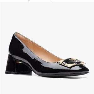 🆕 Clarks Black Patent Leather Heels with Gold Detail NWT Nyta 45 Jazz Pump